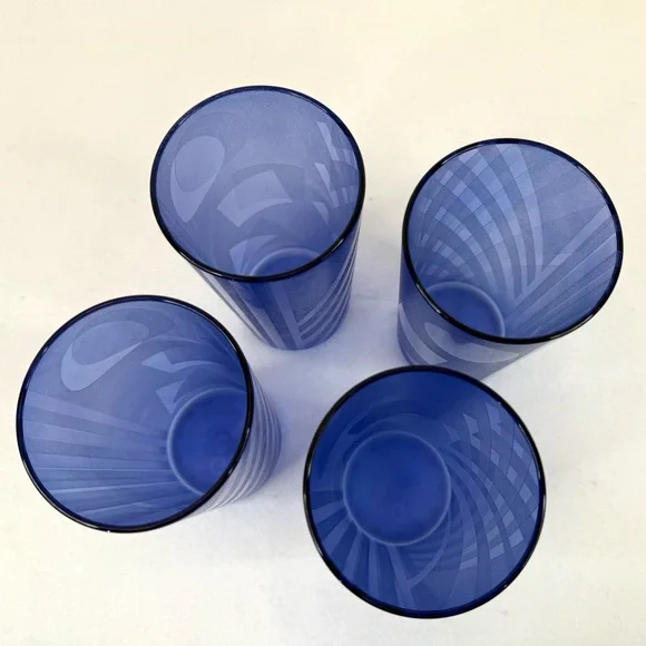 4 Vintage Tupperware Tumbler Cups Jazzy Celebration #2663A-7 Royal Blue Set 3 - Picture 5 of 9